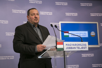 Németh Szilárd szerint Magyarország azért különös hely, mert itt az ellenzék van tele korrupciós ügyekkel, nem pedig a hatalmon lévő pártok